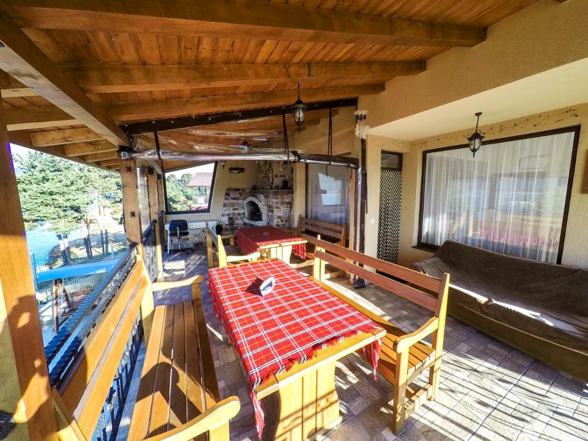 Divna Guest House Dospat Exterior photo
